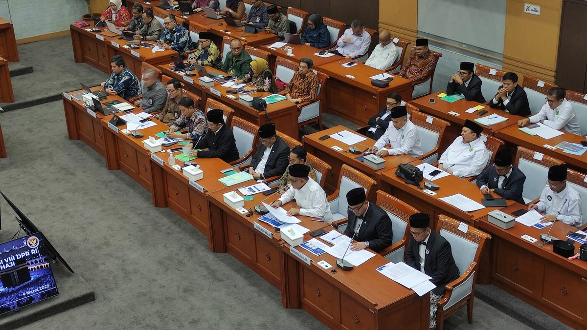 Komisi VIII DPR Gelar Rapat Pembahasan Persiapan Haji 2025 Bersama Kemenag dan BP Haji