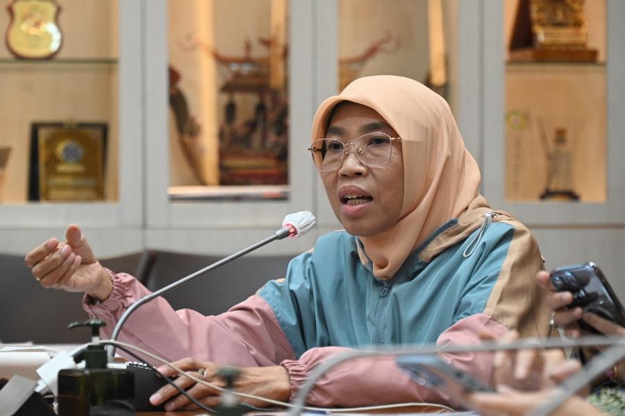 DPR Desak Pemerintah Jamin Hak Pekerja PT Sritex