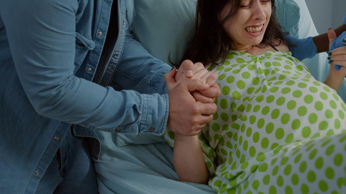 31 Arti Mimpi Melihat Orang Melahirkan, Pertanda Baik atau Buruk?