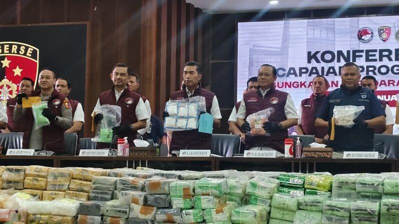 Dalam 2 Bulan Polisi Ungkap 6.881 Kasus Narkoba, Barbuk 4,1 Ton Senilai Rp2,72 Triliun Disita