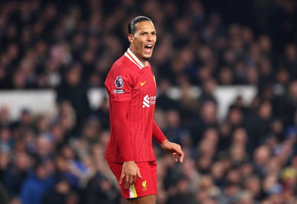 Van Dijk Sindir PSG yang Protes Wasit: Ini Bukan Ligue 1, Bro!