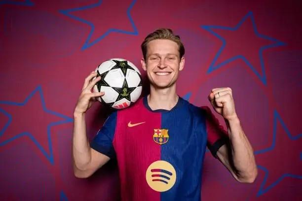 Frenkie de Jong Masuk Rencana Barcelona, Dilabeli tidak Dijual