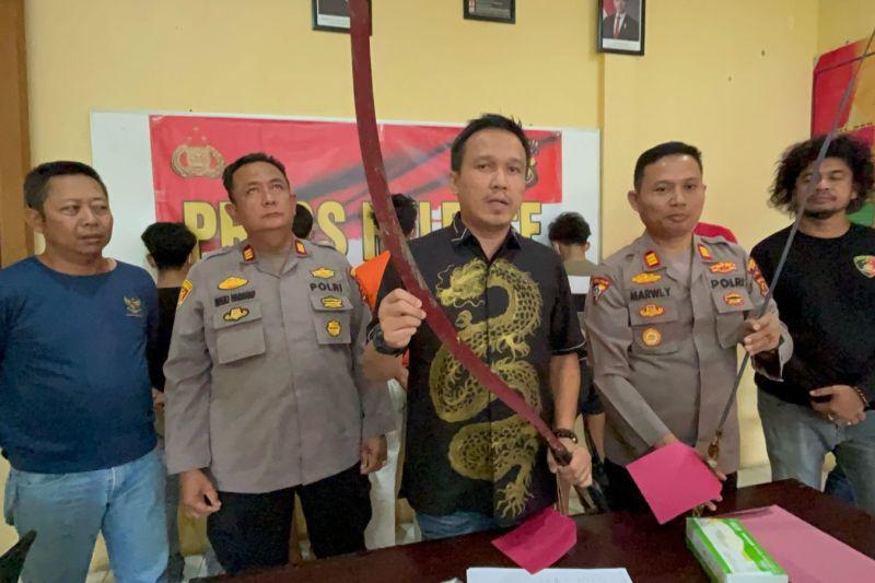 5 Remaja di Jambi Tawuran bikin Kaca Masjid Pecah Berujung Ditangkap Polisi