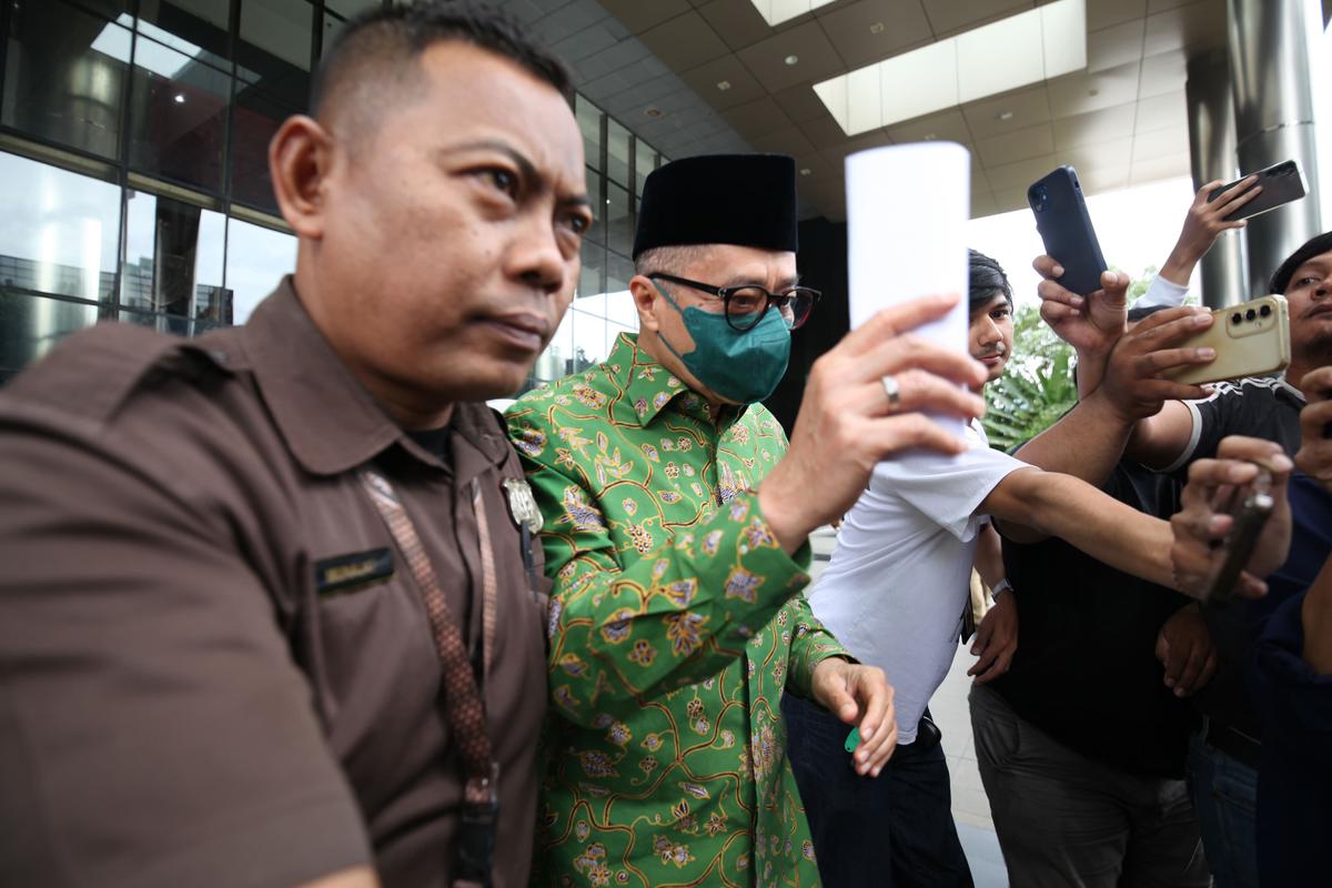 Potret Eks Kakanwil DJP Muhammad Haniv Usai Diperiksa KPK, Statusnya Sebagai Tersangka