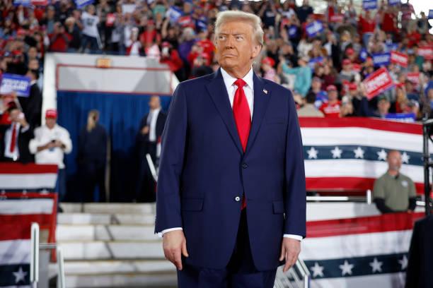 Rusia Gempur Ukraina, Trump Pertimbangkan Sanksi Baru terhadap Kremlin