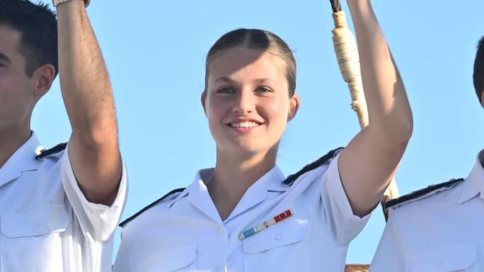 Princess Leonor Tiba di Montevideo, Uruguay Dalam Rangka Latihan Pelayaran