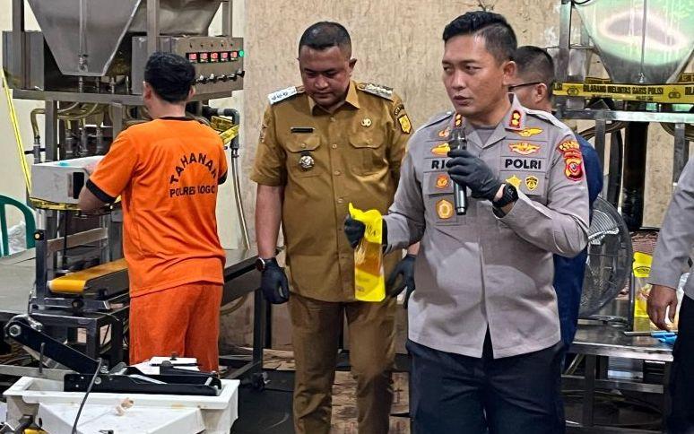 Polisi Bongkar Tempat Produksi Minyakita Palsu di Bogor