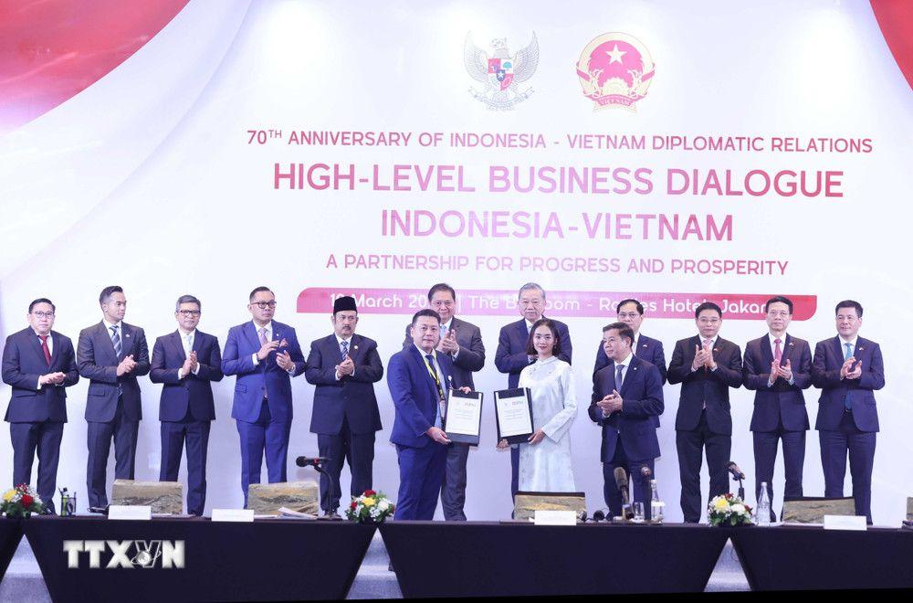 BNI dan VinFast Jalin Kerja Sama Percepat Ekosistem Mobilitas Hijau di Indonesia