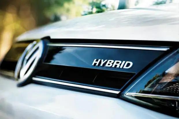 Cara Jaga Harga Jual Kembali Mobil Hybrid Tak Anjlok, Simak Selengkapnya di Sini!