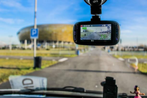 Pahami Syarat Pasang Dashcam di Mobil Agar Tidak Melanggar Aturan