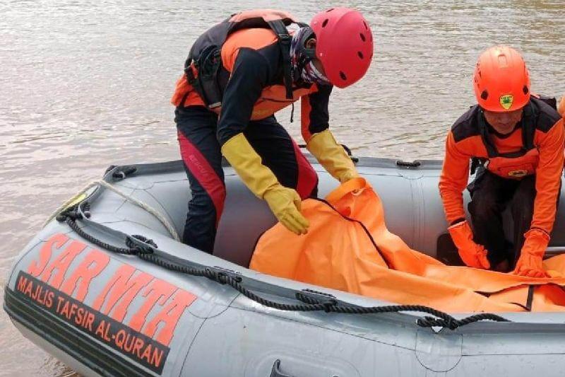 Sempat Gagal Bunuh Diri, Wanita Nyebur ke Sungai di Kediri Berujung Tewas