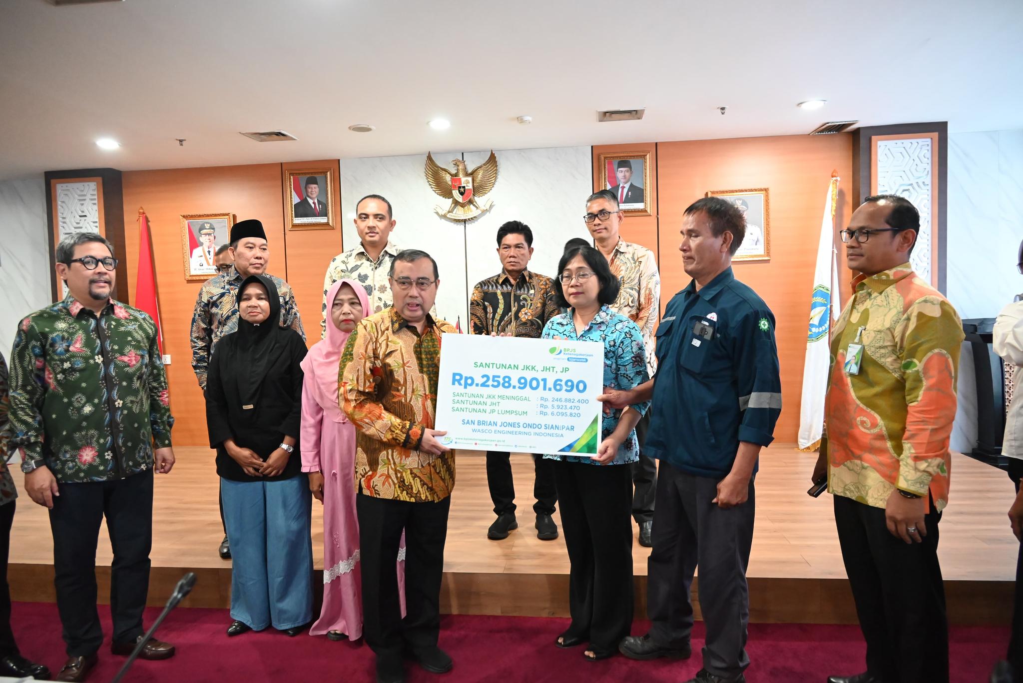 PHK Massal di Industri Tekstil: Legislator Desak Pembatasan Impor dari China
