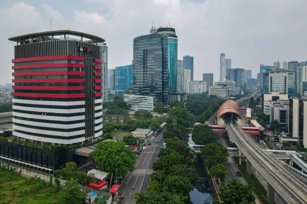 Skandal BJB: KPK Geledah 12 Lokasi, Duit Rp70 M Disita!