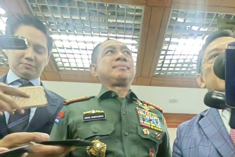 Panglima Sebut Dirut Bulog-Irjen Kementan bakal Mundur dari Kedinasan TNI