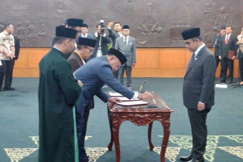 Ketua MPR Lantik Lima Anggota PAW Gantikan Pejabat Pemerintah
