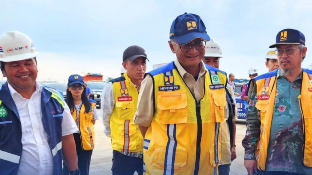 Menteri Dody Tinjau Tol Fungsional Ruas Krakasan-Paiton