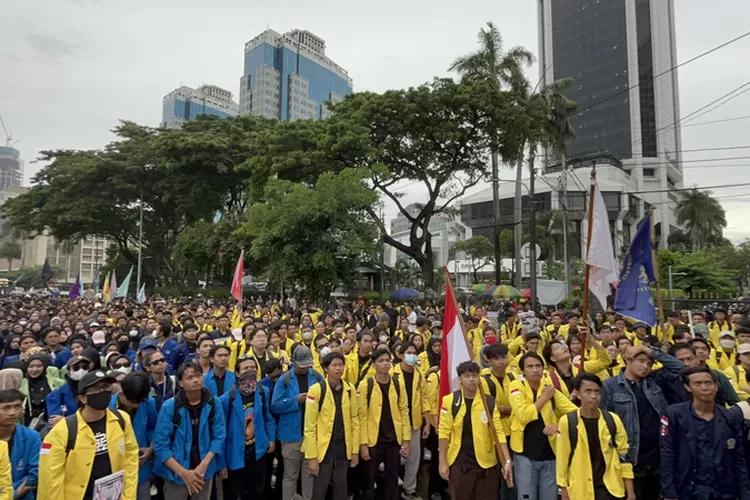 Hari Ini Mahasiswa Bakal Kepung Gedung DPR Tolak Pengesahan RUU TNI