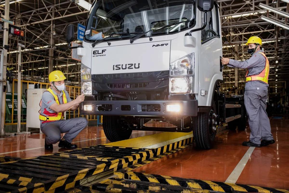 Simak Tips Perawatan Kendaraan Komersil Jelang Mudik 2025