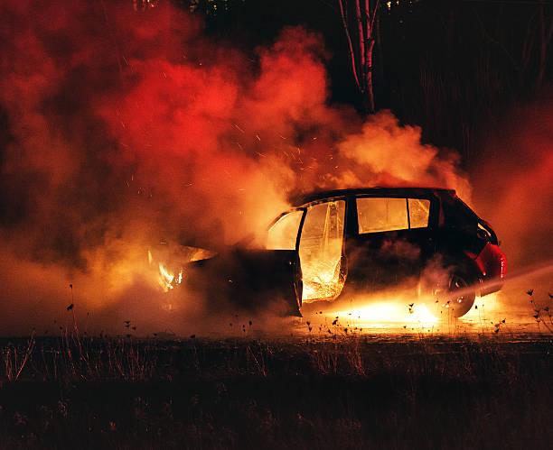 Geger! ODGJ di Sragen Ngamuk hingga Bakar Mobil Warga dan Rusak Ambulans