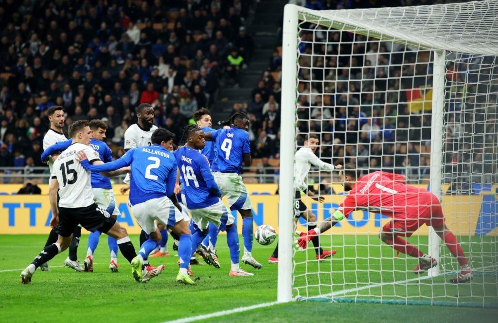 Kapten Italia Gianluigi Donnarumma Sesalkan Kekalahan dari Jerman