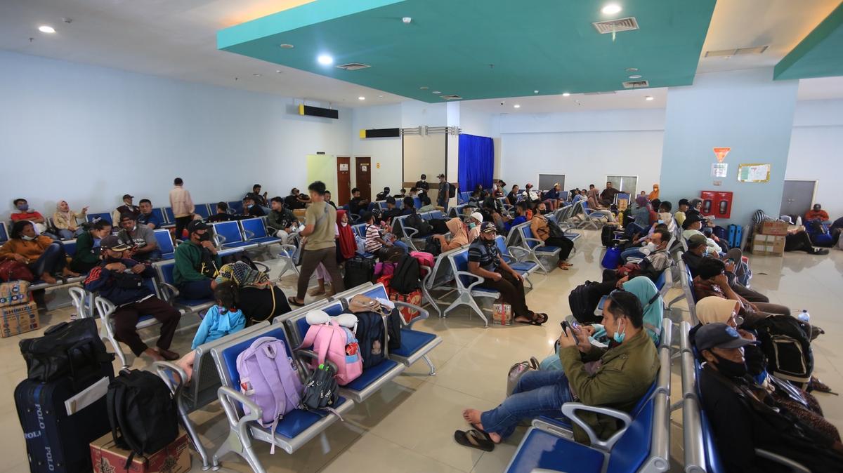 H-10 Lebaran, Pemudik Lewat Pelabuhan Pelindo Tebus 300 Ribu Orang