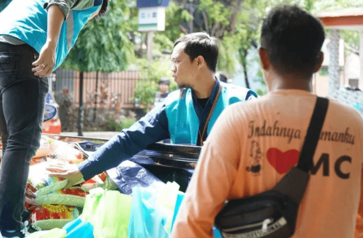 PLN Indonesia Power Berbagi Kebahagiaan di Bulan Suci