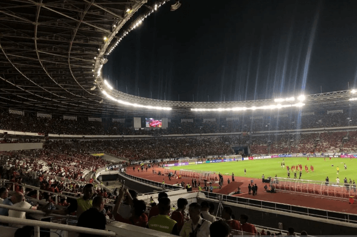 Suporter Padati SUGBK Jelang Laga Kualifikasi Piala Dunia 2026