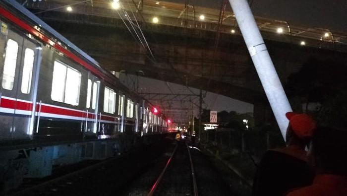 Penyesuaian Layanan Kereta Komuter Merak Saat Mudik Lebaran 2025