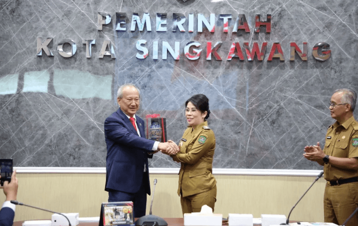 Delegasi Majlis Daerah Bau Sarawak Pelajari Pariwisata dan Toleransi di Singkawang