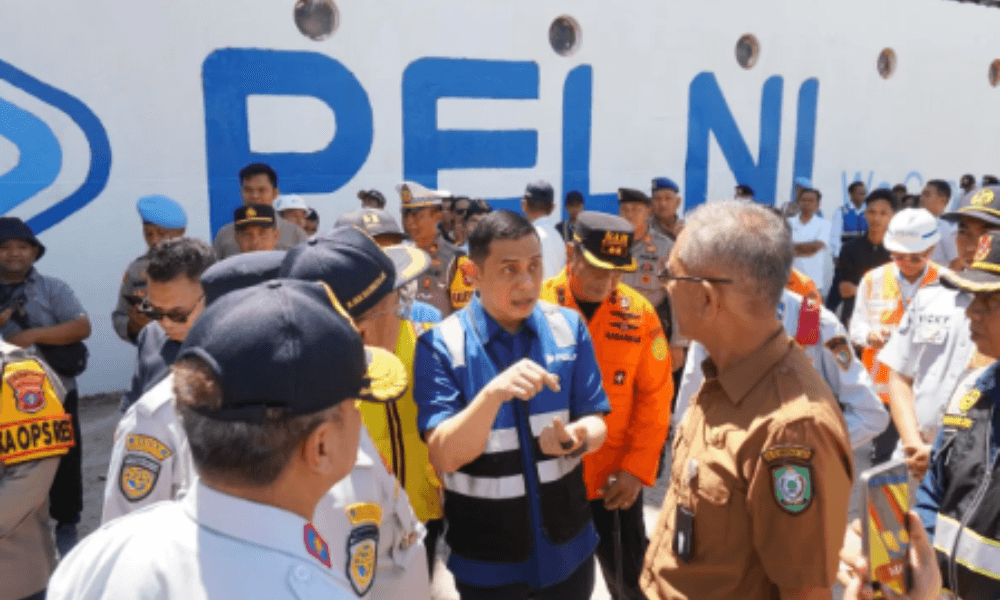 Anggota Komisi V DPR Tinjau Kesiapan Mudik Gratis di Pelabuhan Sampit