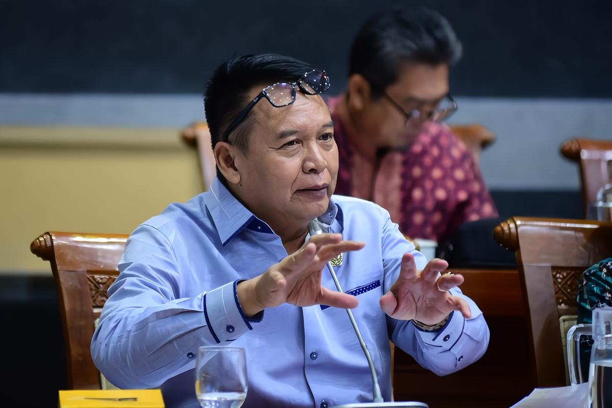 Prajurit Aktif Jabat di Luar 14 K/L, Panglima TNI Harus Keluarkan Surat Perintah Pensiun Dini