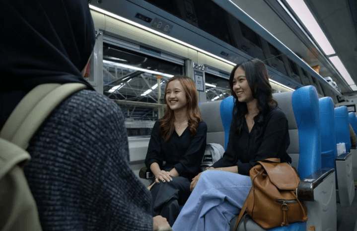 KAI Perkuat Keamanan Penumpang Perempuan dengan Fitur Pemilihan Kursi