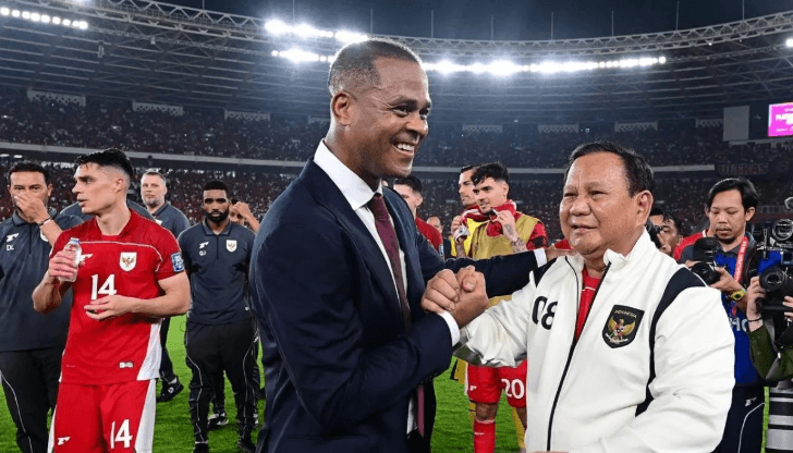 Prabowo Subianto Rayakan Gol Kemenangan Timnas Indonesia atas Bahrain