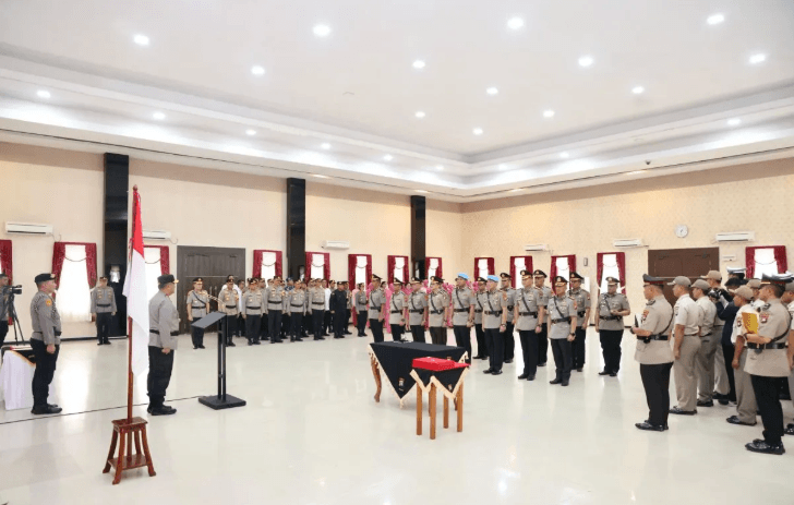 Pelantikan Wakapolda Kepri dan Pergantian Pejabat Utama