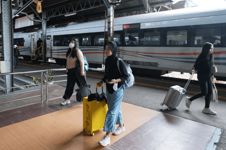 Kedatangan Penumpang di Stasiun Semarang Meningkat