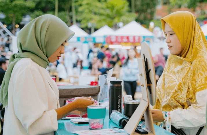 Prudential Syariah: Gunakan THR untuk Proteksi Finansial