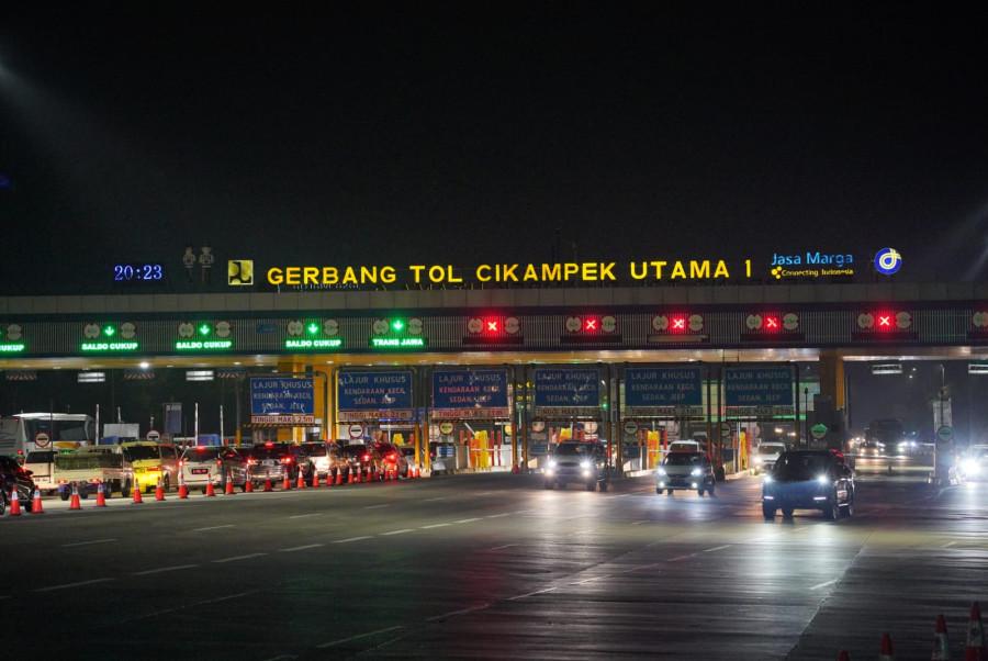 Polisi Catat Peningkatan Volume Kendaraan di Tol Jakarta-Cikampek