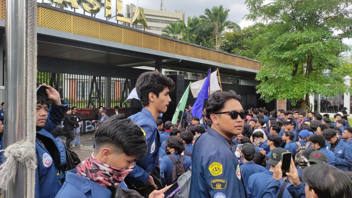 Mahasiswa dan Masyarakat Gelar Aksi Tolak UU TNI, 1.824 Personel Disiagakan