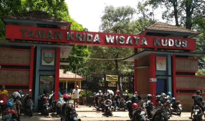 Kudus Terapkan Pembayaran QRIS di 20 Objek Wisata Mulai April 2025