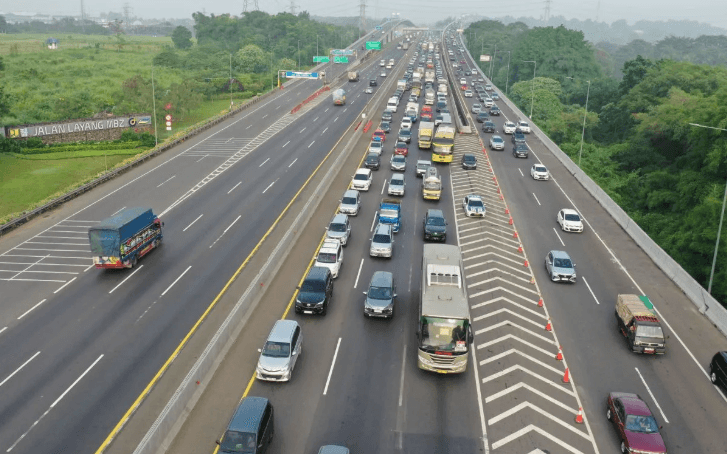 Lonjakan Arus Mudik di Ruas Layang MBZ Capai 158 Ribu Kendaraan
