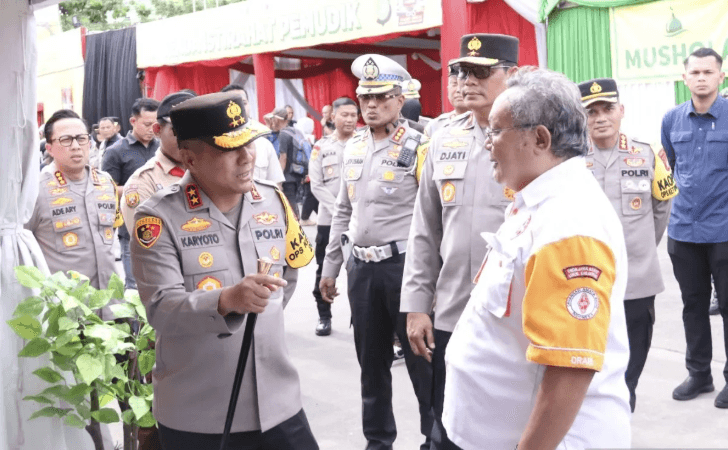 Kapolda Metro Jaya Tinjau Pos Pelayanan Pemudik di Kedung Waringin