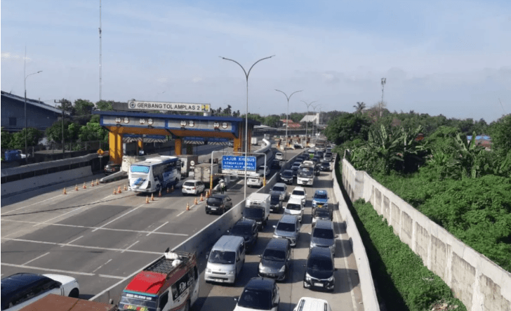 Lonjakan Lalu Lintas di Empat Ruas Tol JNT Jelang Idul Fitri
