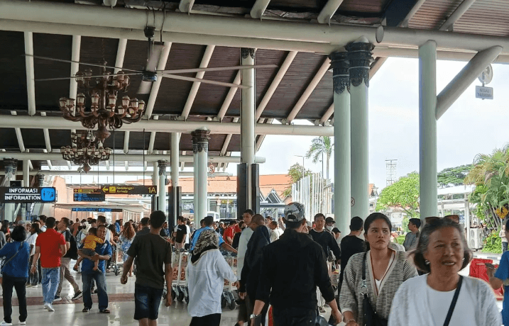 Pergerakan Penumpang di Bandara Soekarno-Hatta Menurun pada H-2 Lebaran