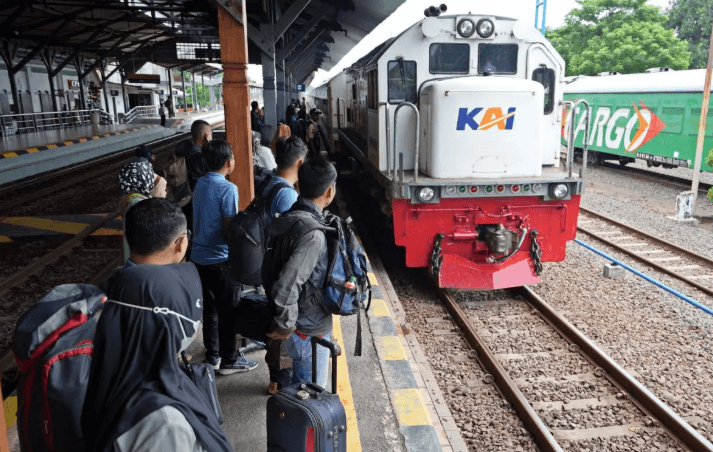 PT KAI Tambah Kereta Ekonomi Semarang-Jakarta untuk Mudik Lebaran