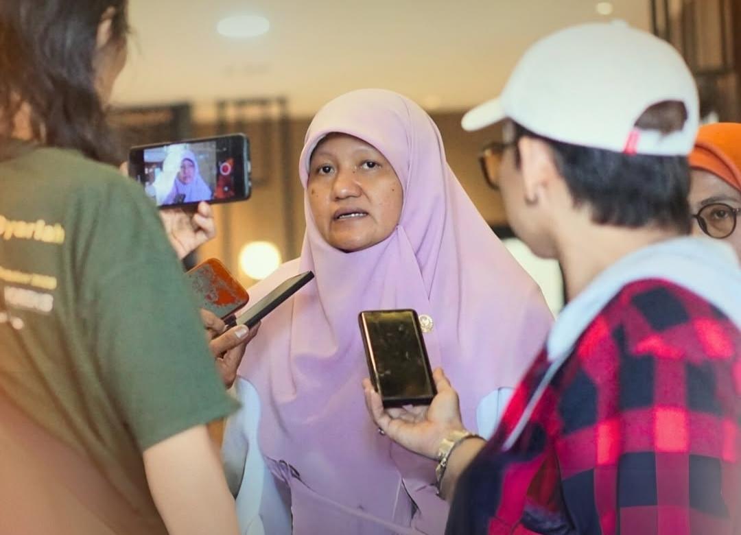 Awali Masa Reses, Reni Astuti Pantau Arus Mudik di Stasiun, Terminal, dan Pelabuhan di Surabaya