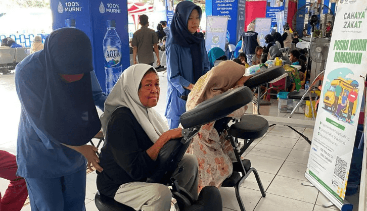 Layanan Pijat Gratis di Terminal Kampung Rambutan, Disabilitas Netra Diberdayakan