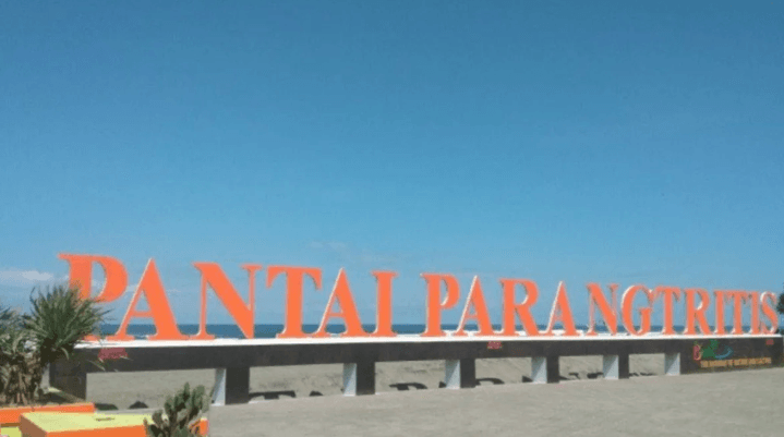 Pantai Selatan Bantul Diserbu Ribuan Wisatawan di Hari Pertama Lebaran