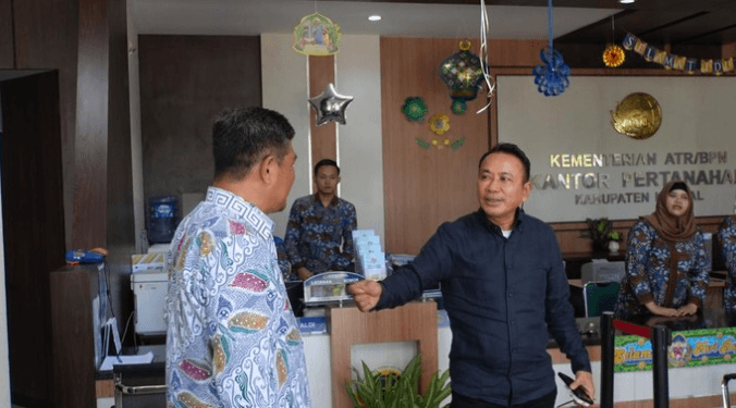 Kakanwil BPN Jateng Cek Layanan Pertanahan di Semarang Saat Libur Lebaran