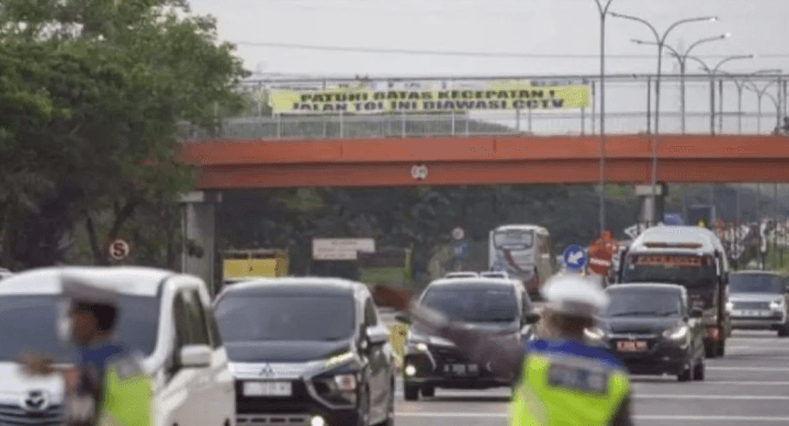 Sabtu Pagi, 40 Ribu Kendaraan Melintasi Tol Cipali Menuju Jakarta