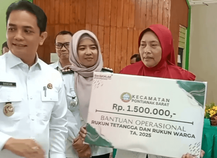 Ratusan Ketua RT dan RW di Pontianak Terima Bantuan Tunai Jelang Lebaran